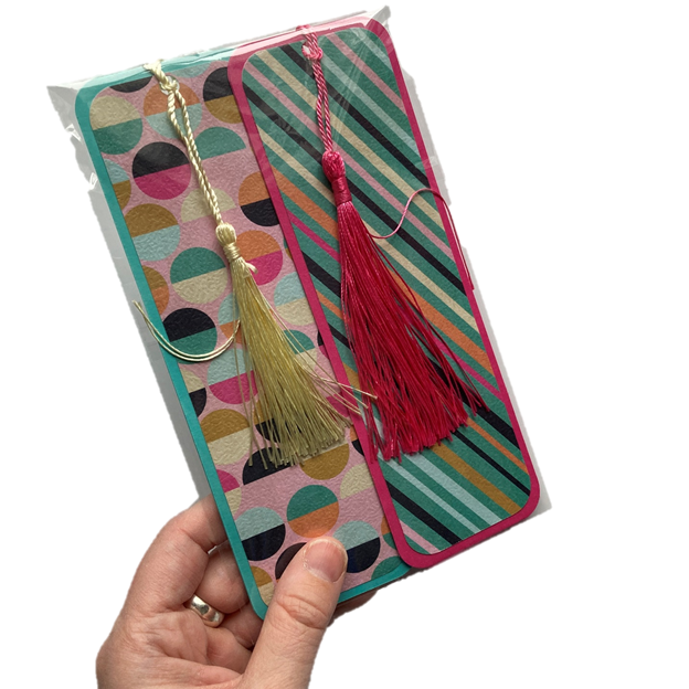 2-Pack Flutter Bookmarks