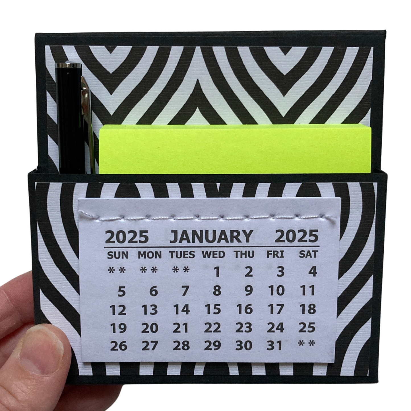 Black & White 2025 Desk Calendar